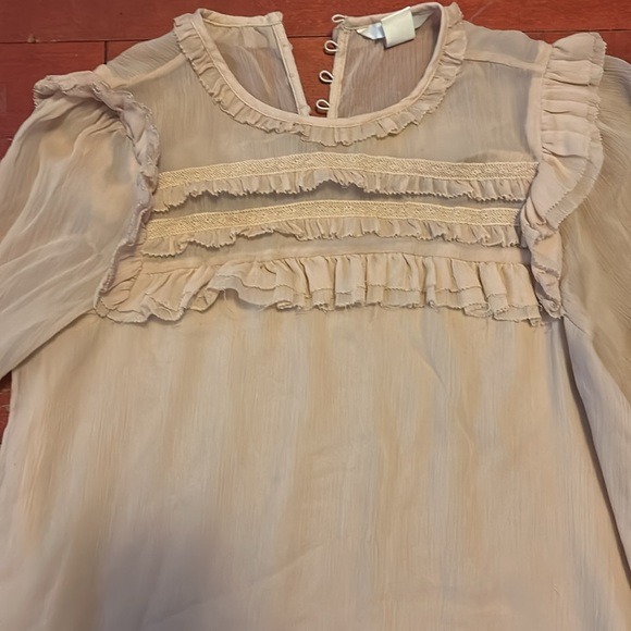 H&M Ruffle Blouse - Picture 3 of 8